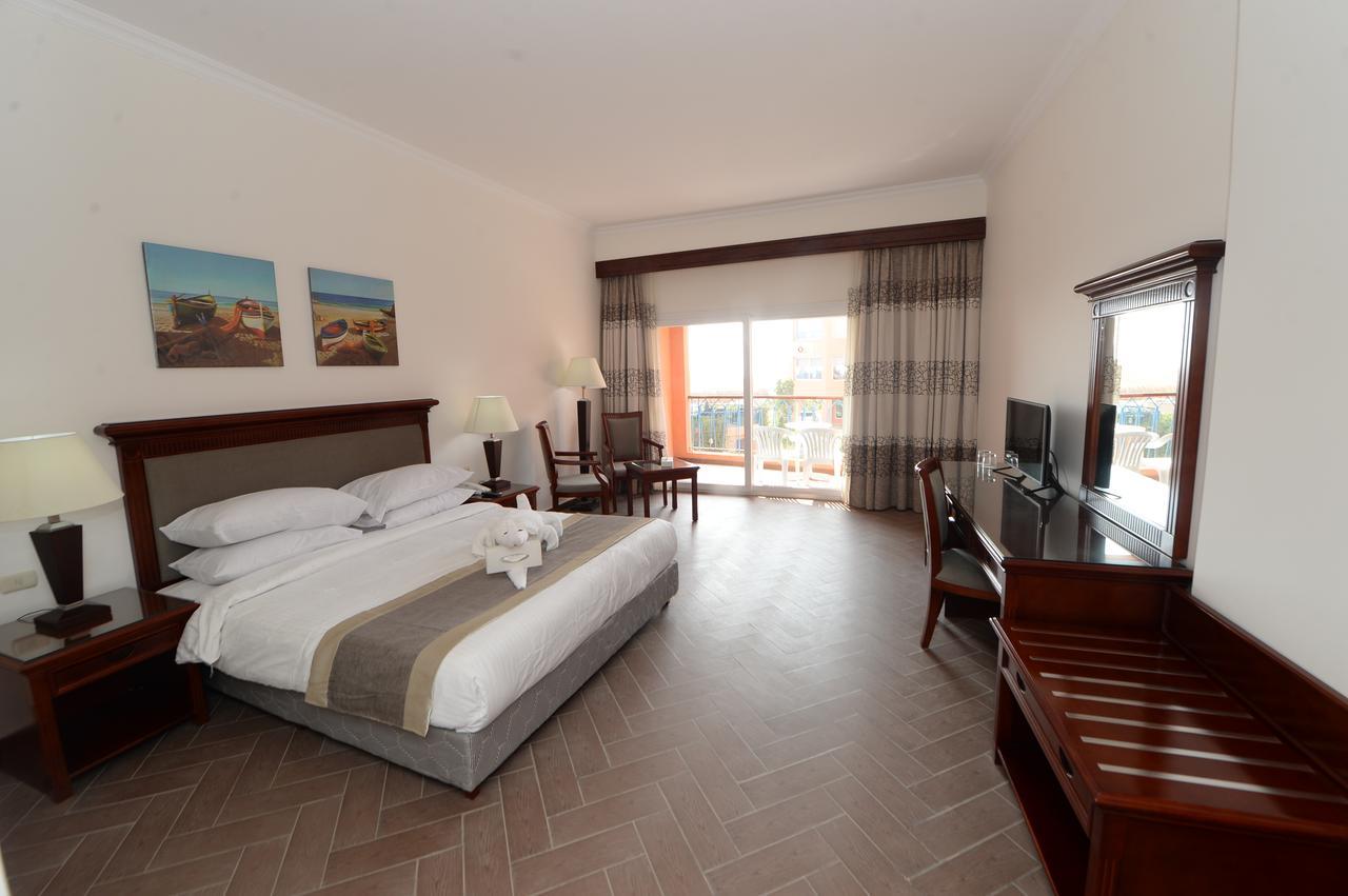 Savanna Empire Spa & Resort Ataqah Екстер'єр фото