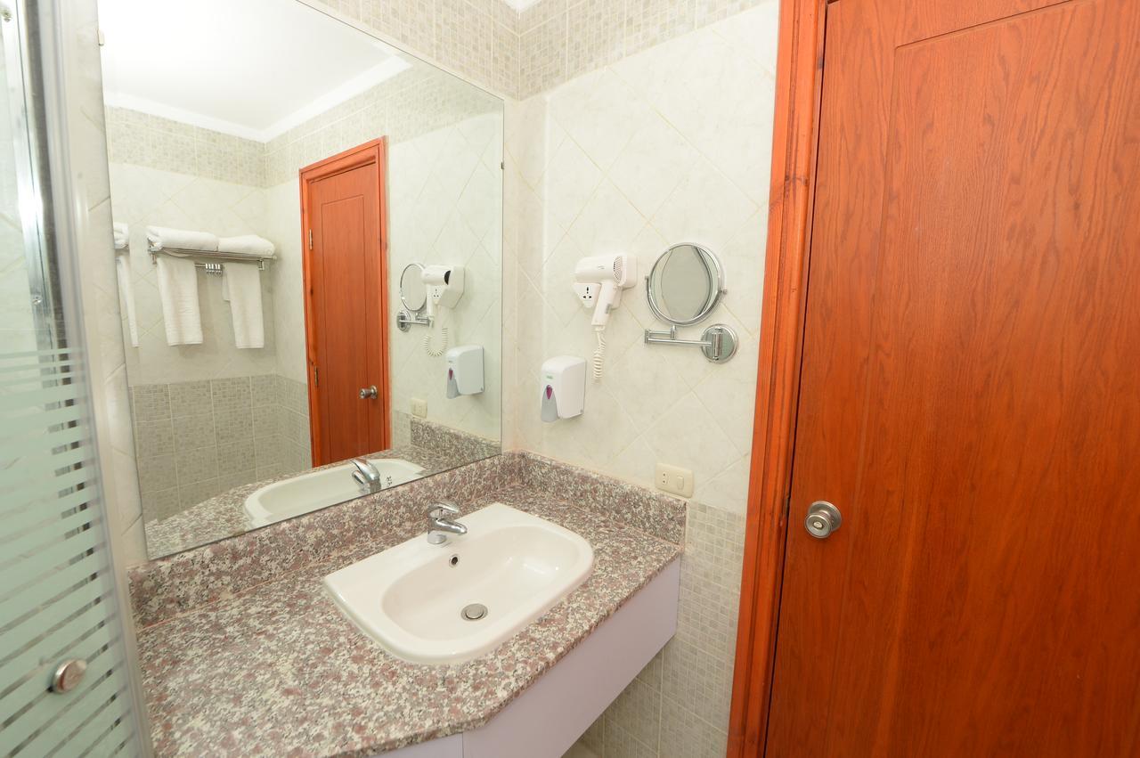 Savanna Empire Spa & Resort Ataqah Екстер'єр фото