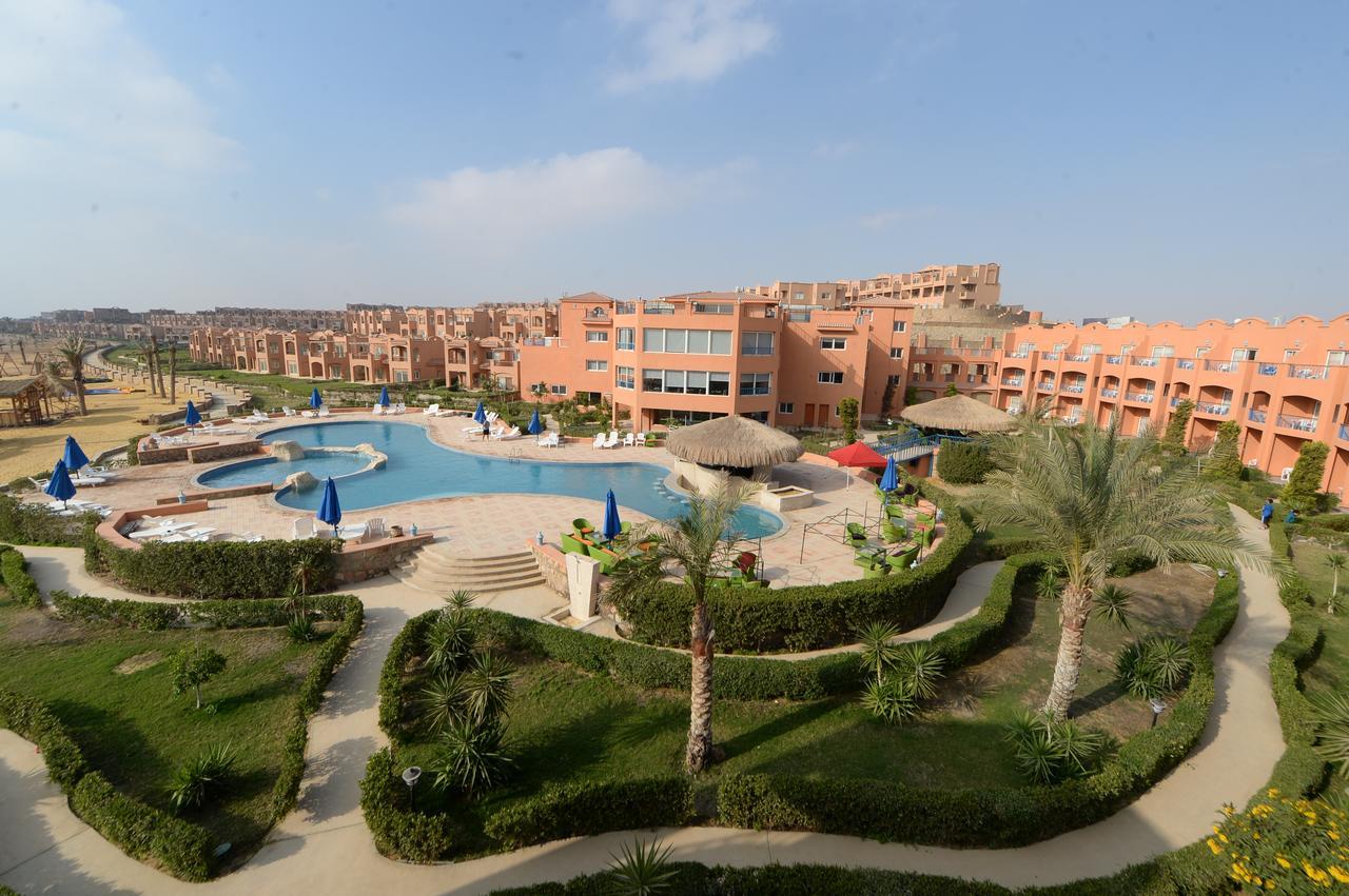 Savanna Empire Spa & Resort Ataqah Екстер'єр фото